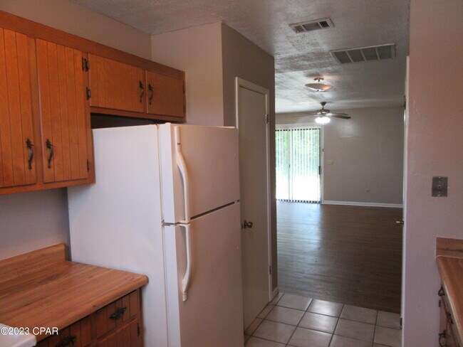 Building Photo - 5414 Manzonita Dr