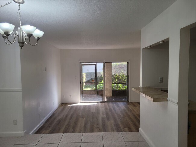 Building Photo - FOR RENT!!! BEAUTIFUL AND SPACIOUS 1 BED 1 BATH CONDO (MOVE IN SPECIAL)...