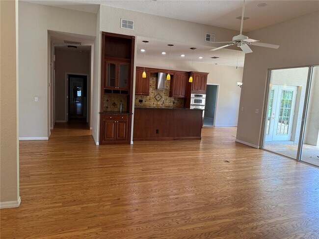 Building Photo - 2270 Barbara Dr