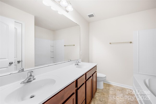 Building Photo - 15235 Wrights Crossing Dr