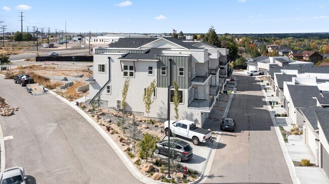 Building Photo - 1277 E Echelon Rdg Ln