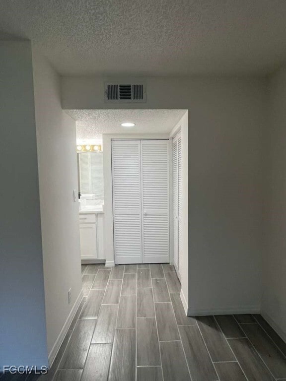 Building Photo - 19505 Quesada Ave