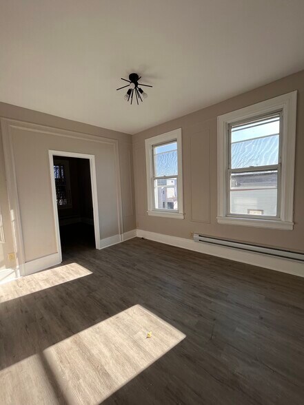 52 Greenville Ave 3R - 50 Greenville Ave