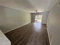 Building Photo - 2690 Park Windsor Dr