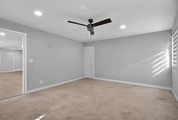 Building Photo - 6385 86th Ln