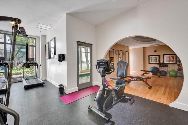 Building Photo - 1830 Radius Dr