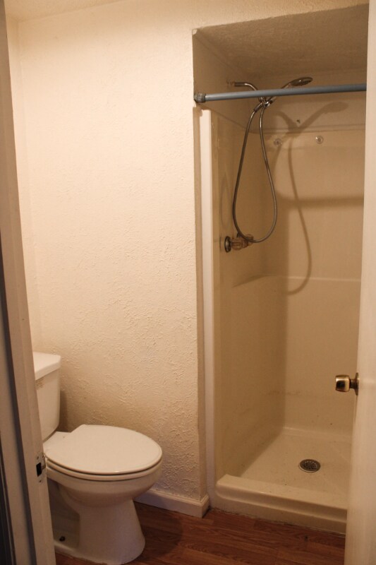 Building Photo - 225 Bland St