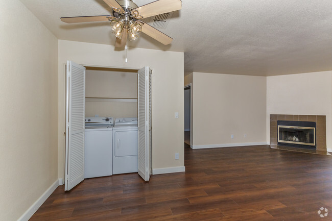 1BR, 1BA - 718 SF - Wind Chase Apartments