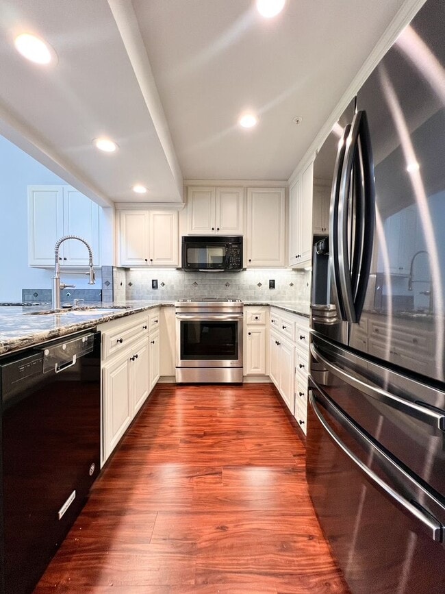 Building Photo - 39 Fountain Grove Cir