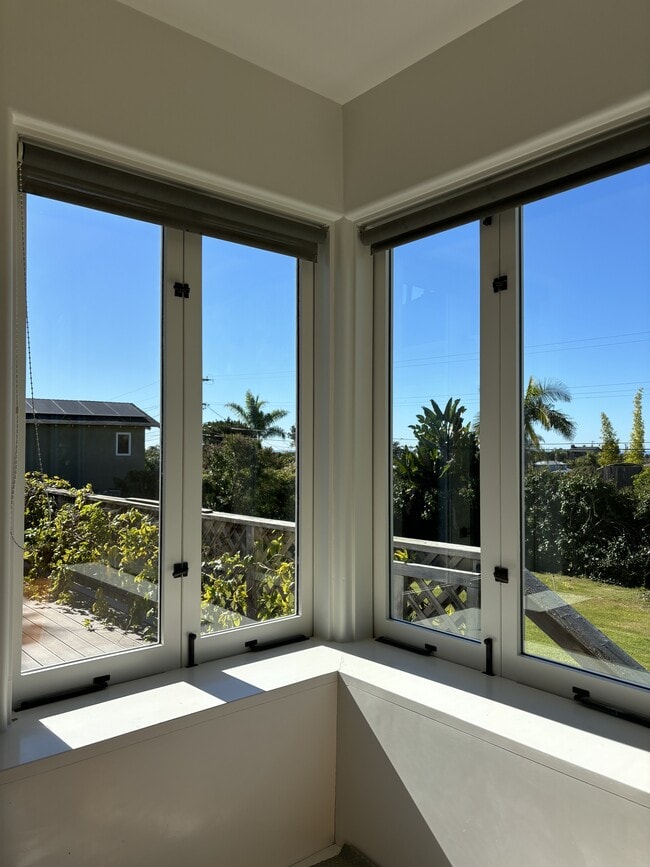 Building Photo - 1090 Devonshire Dr