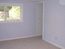 Building Photo - 3 Bedroom Home - Nice back yard -  no appl...