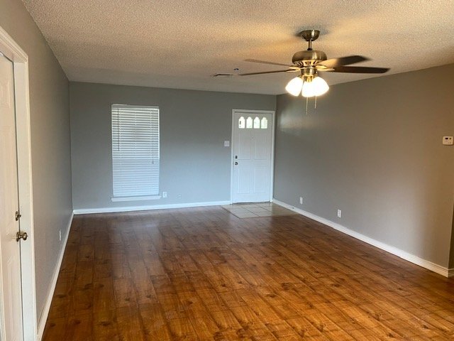 Building Photo - 4527 Lakebend W Dr