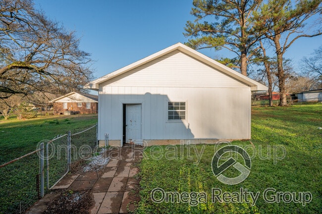 Building Photo - 1317 Ferro Ave