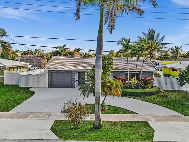 Building Photo - 440 SE 8th Ave