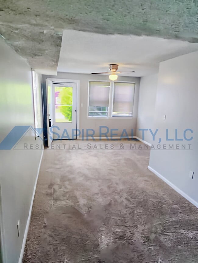 Building Photo - 774 Lilly Ave