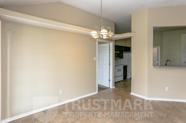 Building Photo - 5406 Shawn Dr