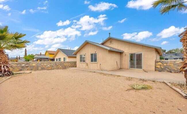 Building Photo - 2488 Tierra Rica Way