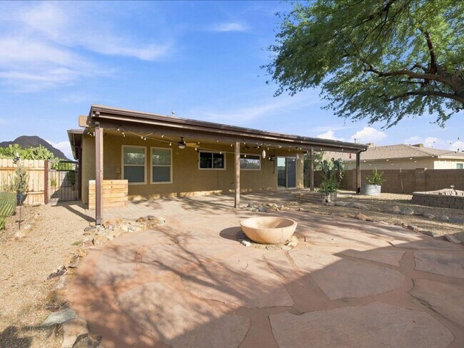 Building Photo - 3540 S Desert Echo Rd