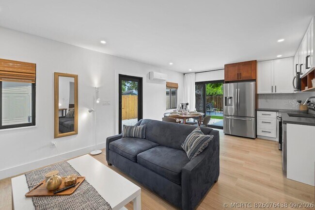 Building Photo - 1507 SW 32nd Ct