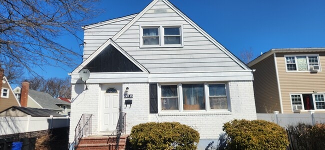 Building Photo - 24915 147th Ave