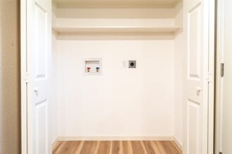 Building Photo - 130 E Bernard St