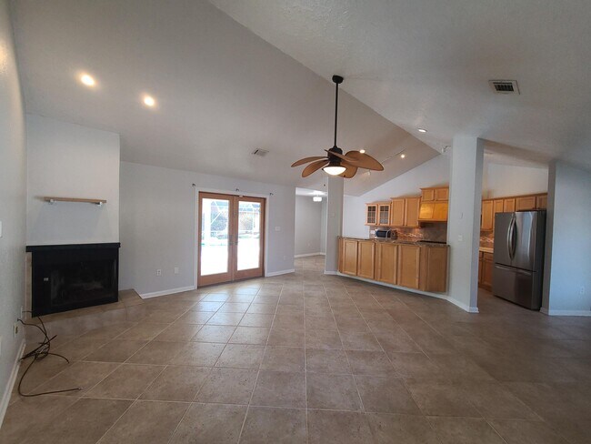 Building Photo - 1905 Catamaran Dr