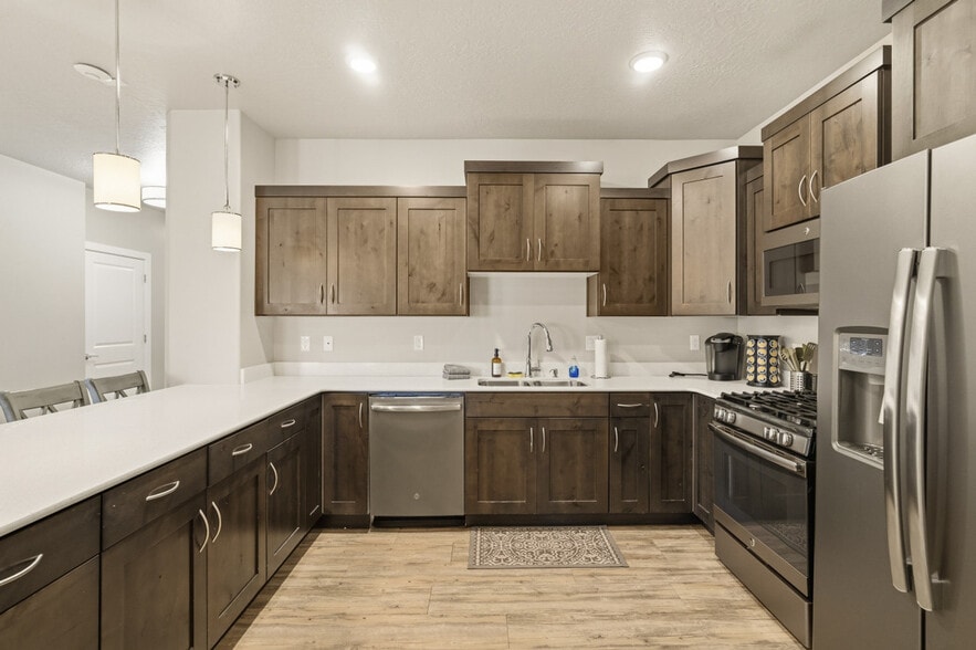 Building Photo - 1111 Gap Canyon Pkwy