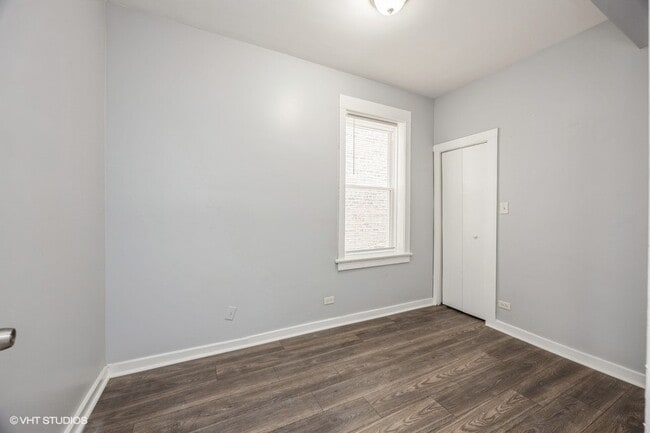 Building Photo - 1340 S Kedvale Ave
