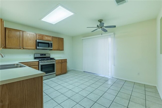 Building Photo - 17302 Dashwood Creek Dr