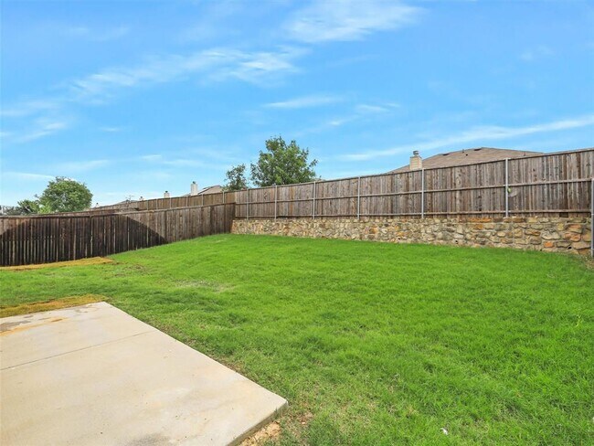 Building Photo - 1728 Trace Dr