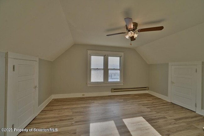 Building Photo - 2211 Brown Ave