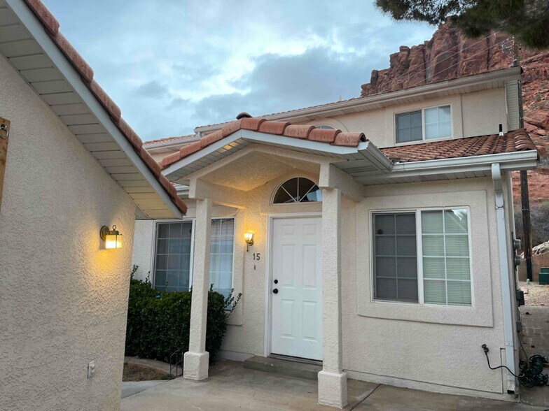 Primary Photo - 550 Diagonal St