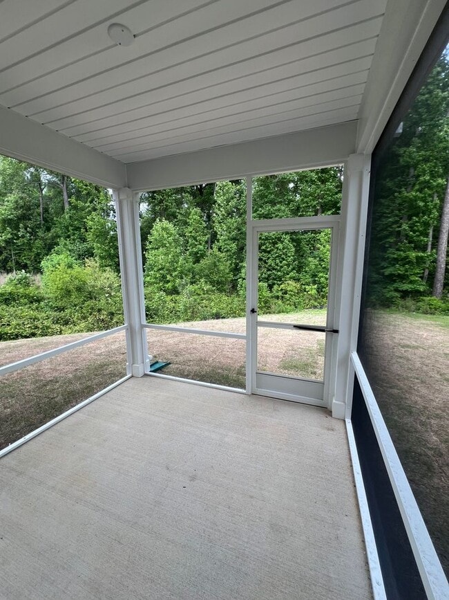 Building Photo - Charming 4 Bedroom Home Located in Wendell