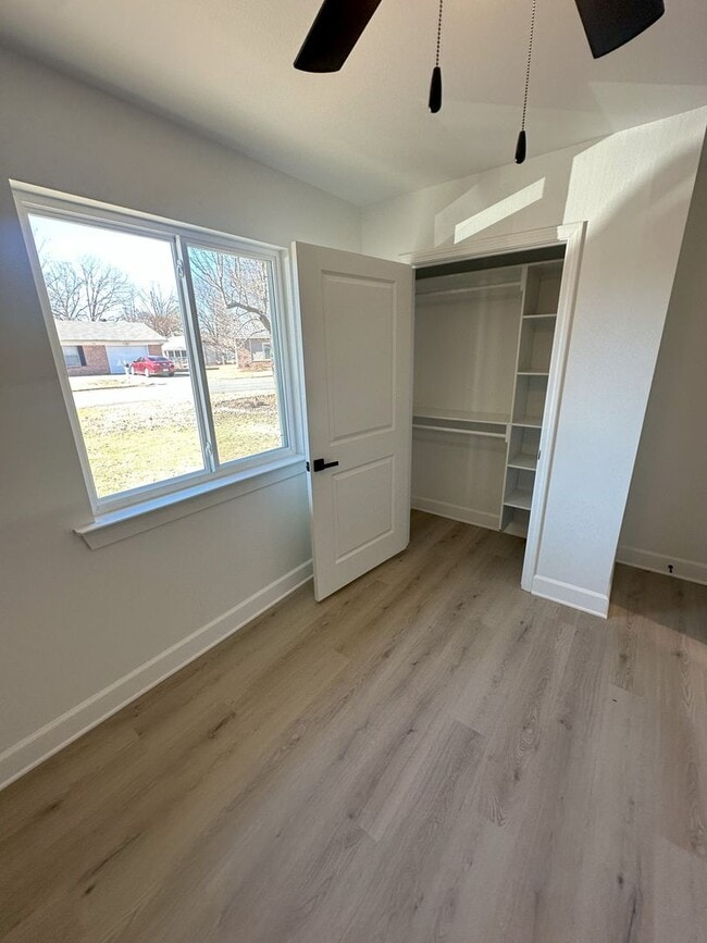 Building Photo - 169 Wildflower Dr