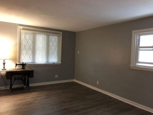 Building Photo - 3 Bedroom Home for rent 19152
