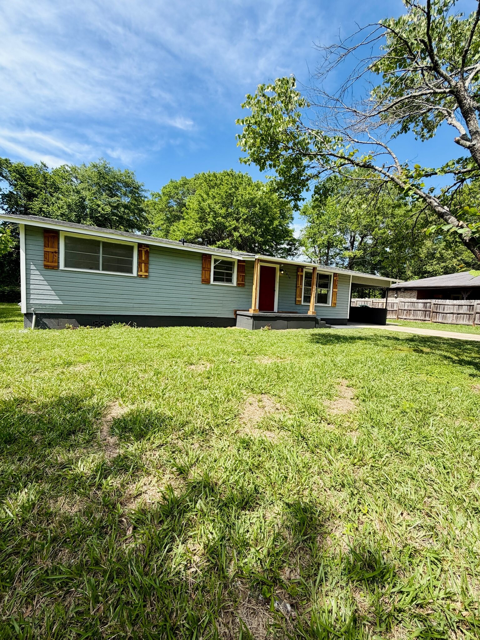 Building Photo - 3610 Davis St