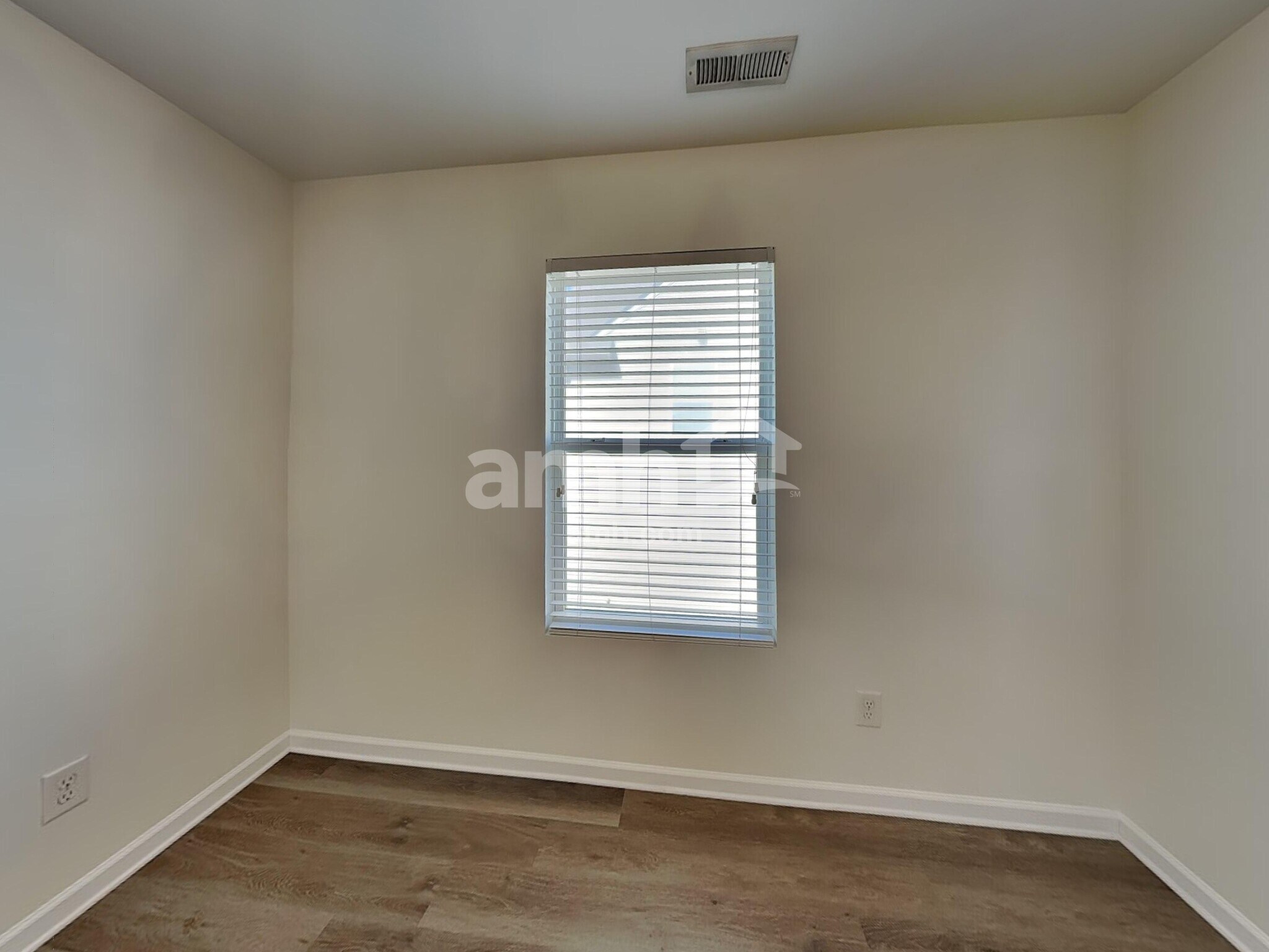 Building Photo - 6102 Lighted Way Ln