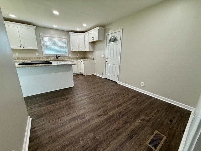 Building Photo - 3311 Mcdow Ave NW