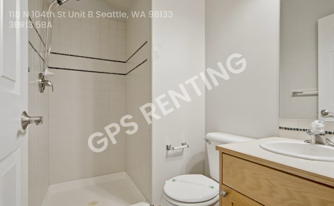 Building Photo - 118 N 104th St