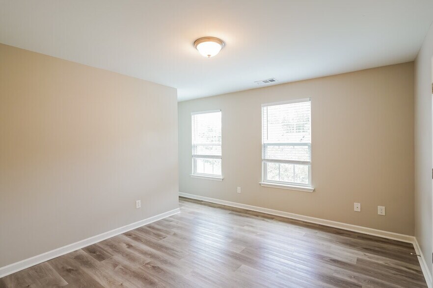Building Photo - 408 Parmley Ln