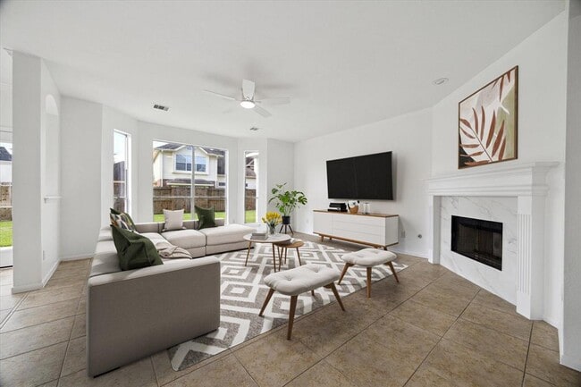 Building Photo - 6314 Canyon Chase Dr