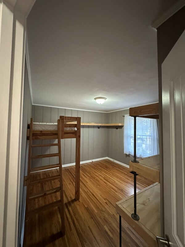 Building Photo - 718 Woodhill Dr