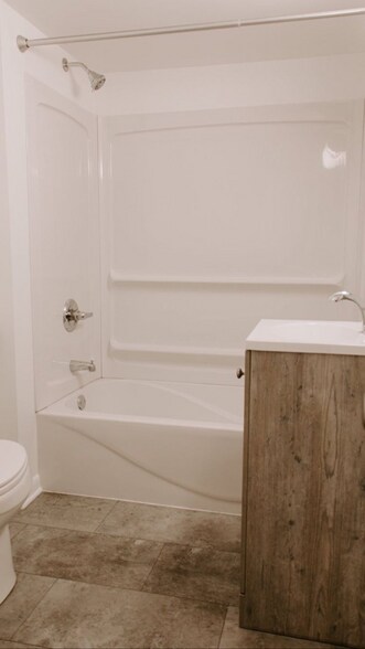 Building Photo - 50481 Saint Joseph St
