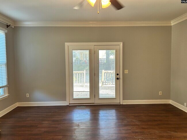 Building Photo - 305 Dean Hall Ln