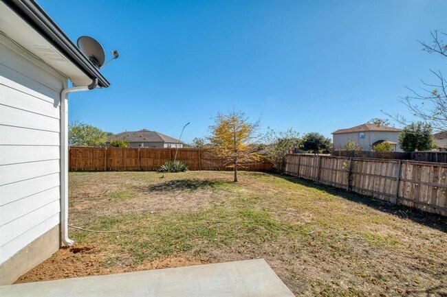 Building Photo - 277 Paddington Dr