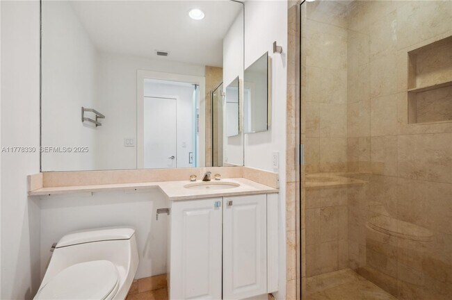 Building Photo - 747 Crandon Blvd