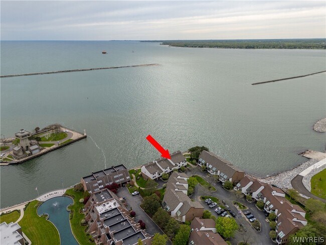 Building Photo - 36 Harbour Pointe Common