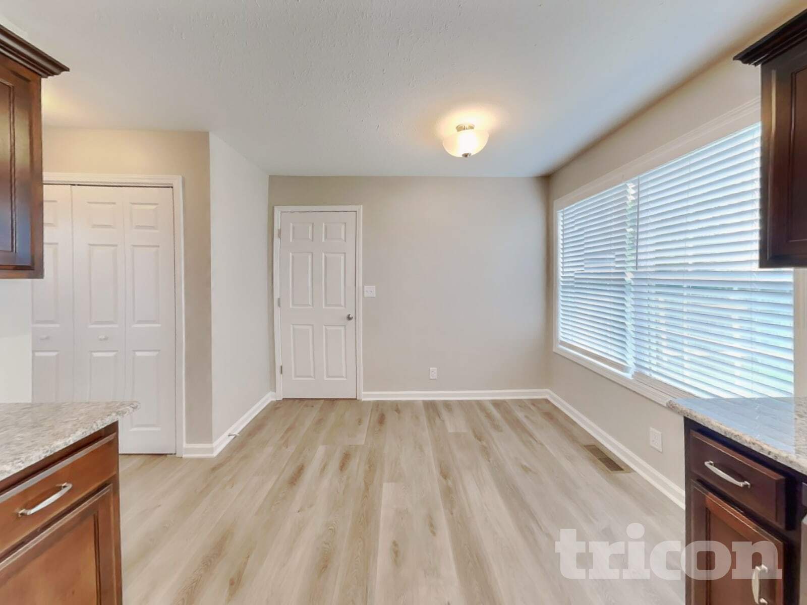 Building Photo - 1908 Sherman Court