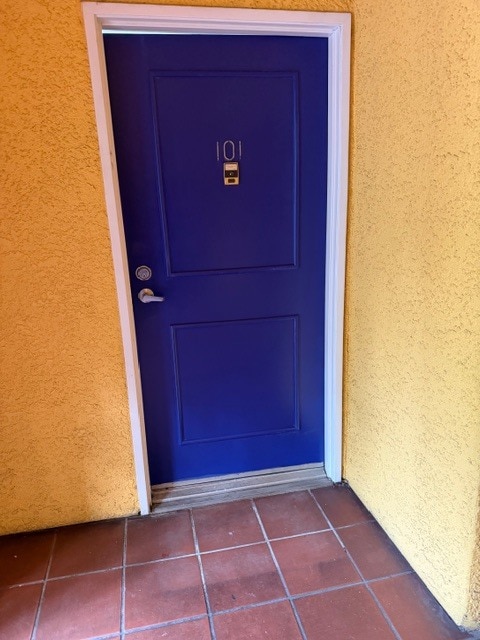 Entry - 4627 Finley Ave