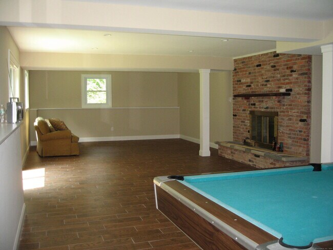 Building Photo - 7 Jarrod Dr